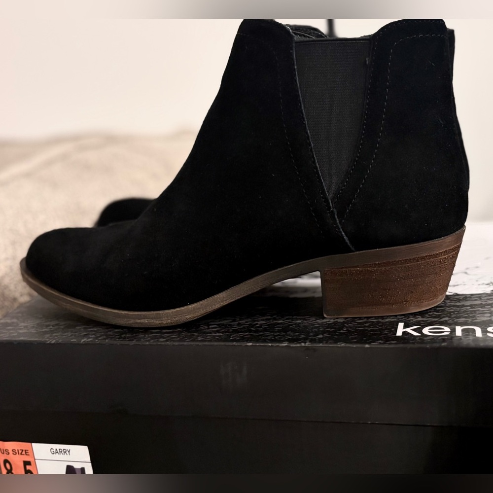 Kenzie | Black Suede | Side Zip | Heeled Booties | 8.5 |